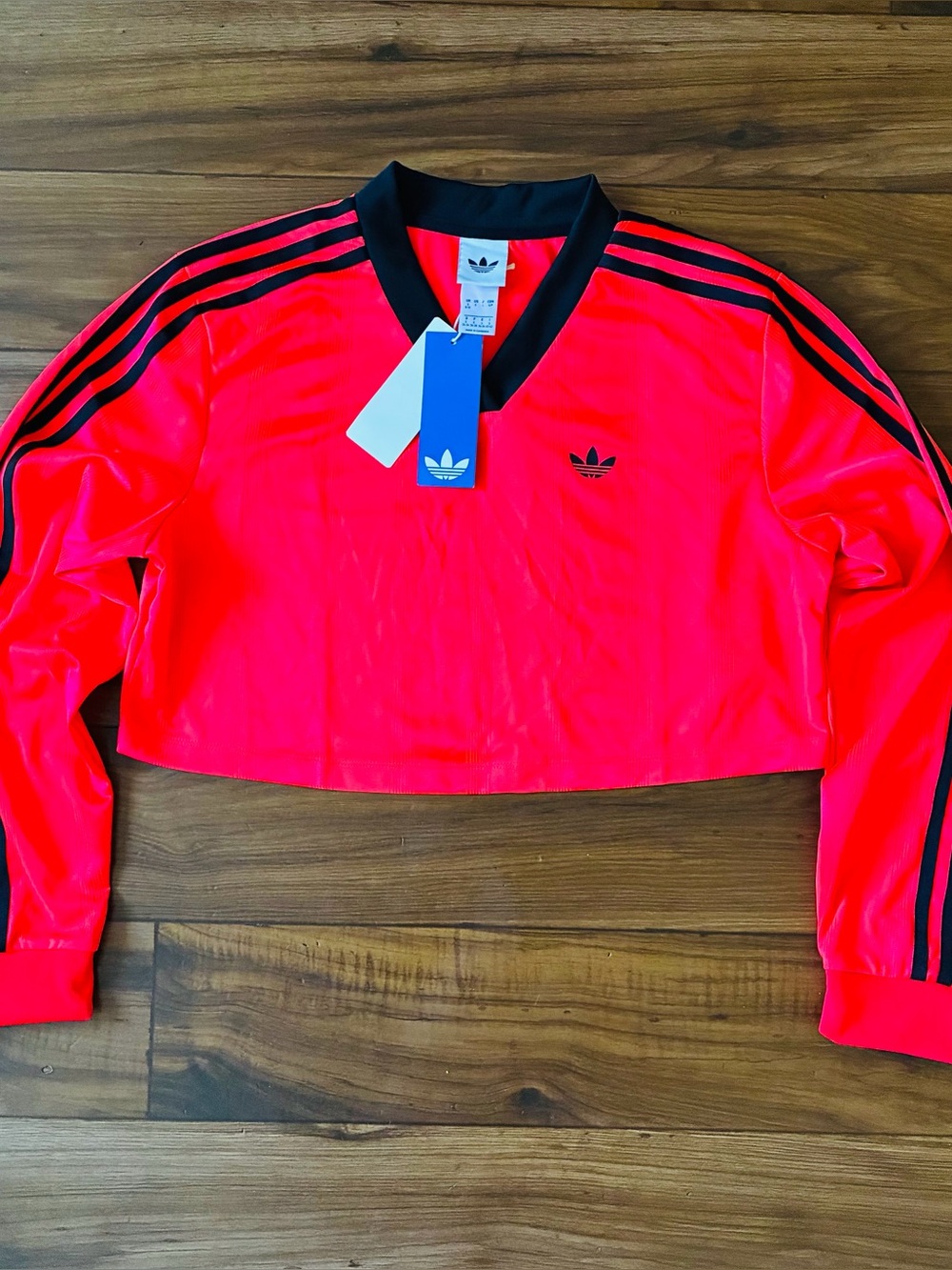 NWT Adidas Adicolor Soccer Jacquard Crop Long-Sleeve Women’s Top Size Small